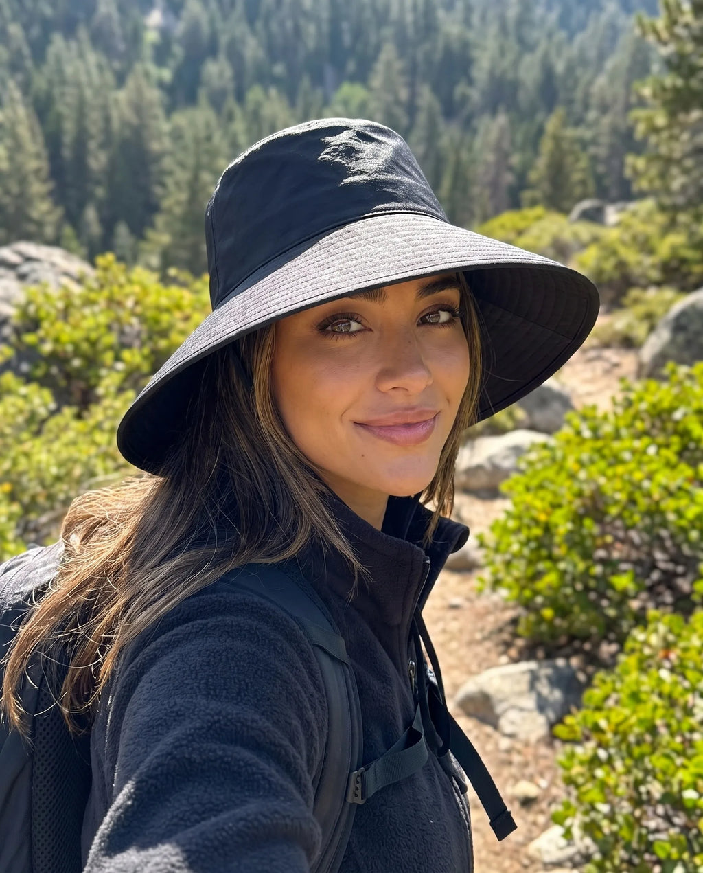 Lubelly Black Wide Brim Canvas Bucket Hat